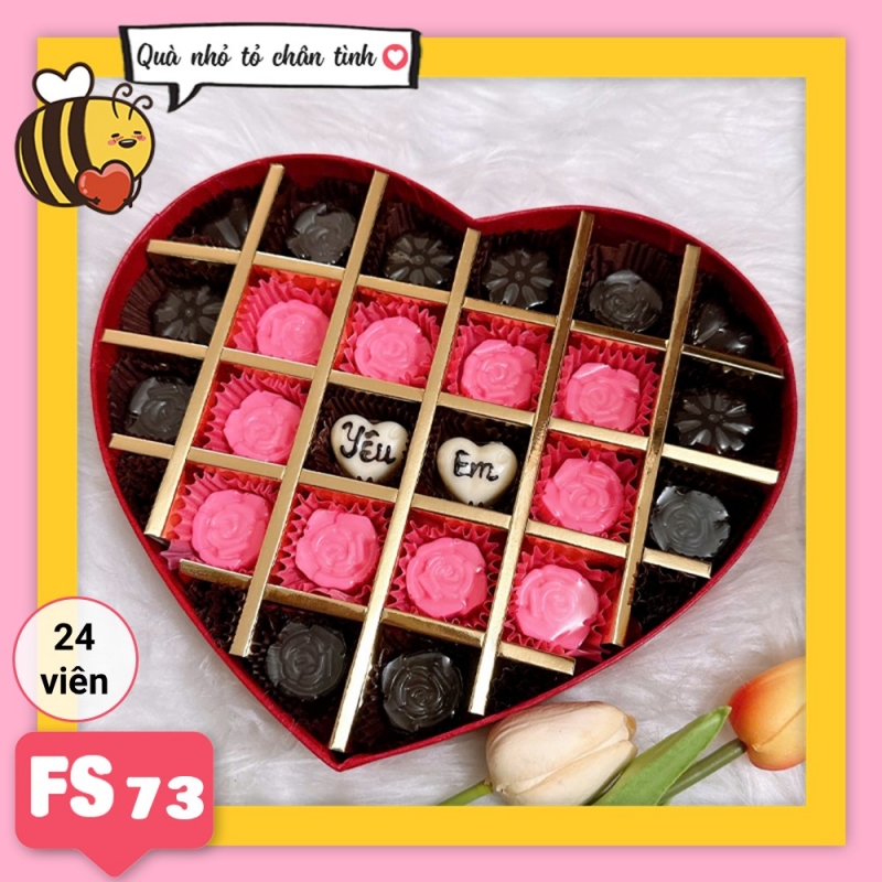 Hộp Socola Valentine trái tim 24 viên có ngăn FS73