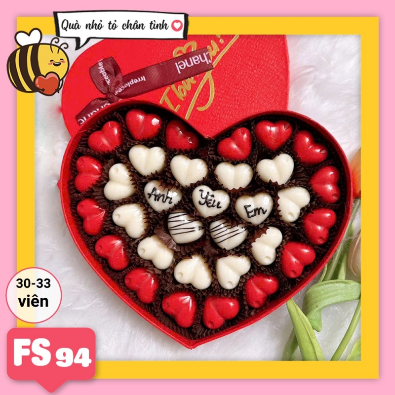 Hộp Socola Valentine trái tim 30-33 viên không ngăn FS94