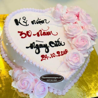 KN(1) Bánh kỷ niệm cưới