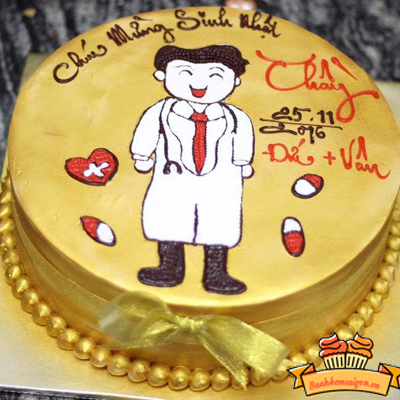 Bánh sinh nhật in hình Bác sĩ: Sự đơn giản và dễ thương của hình ảnh Bác sĩ trên bánh sinh nhật này sẽ khiến người nhận bánh cảm thấy rất vui vẻ và cảm động. Hãy đến để xem món bánh đặc biệt này.